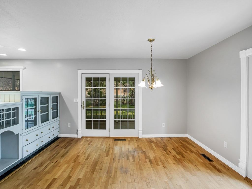 13522 North Crestline Street Spokane, WA 99208 - Photo 7 of 28