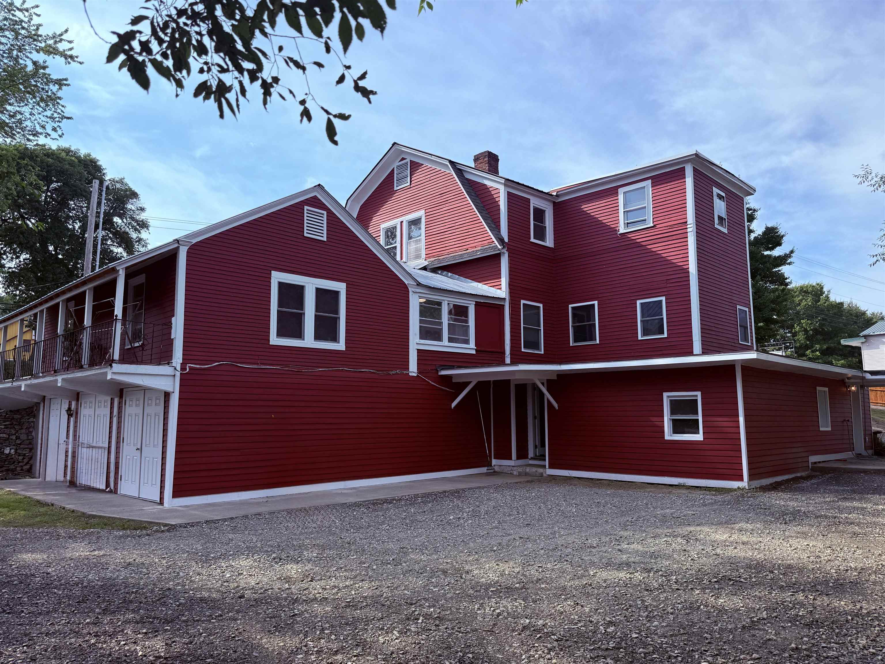 1309 Putney Road Brattleboro, VT 05301 - Photo 2 of 32