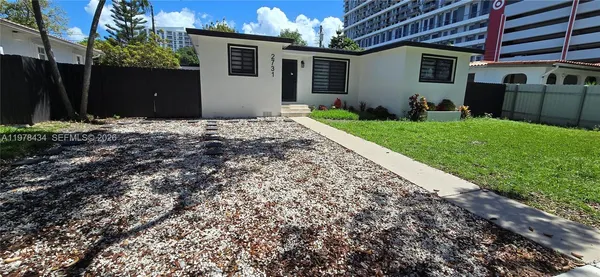 $4,500 | 2731 Southwest 29th Avenue, Miami, FL 33133