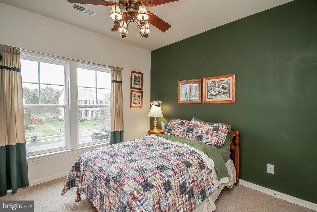 9097 Roaring Spring Loop Bristow, VA 20136 - Photo 17 of 29 Bedroom