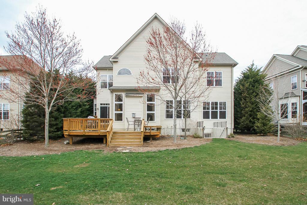 9097 Roaring Spring Loop Bristow, VA 20136 - Photo 27 of 29 Exterior (Rear)