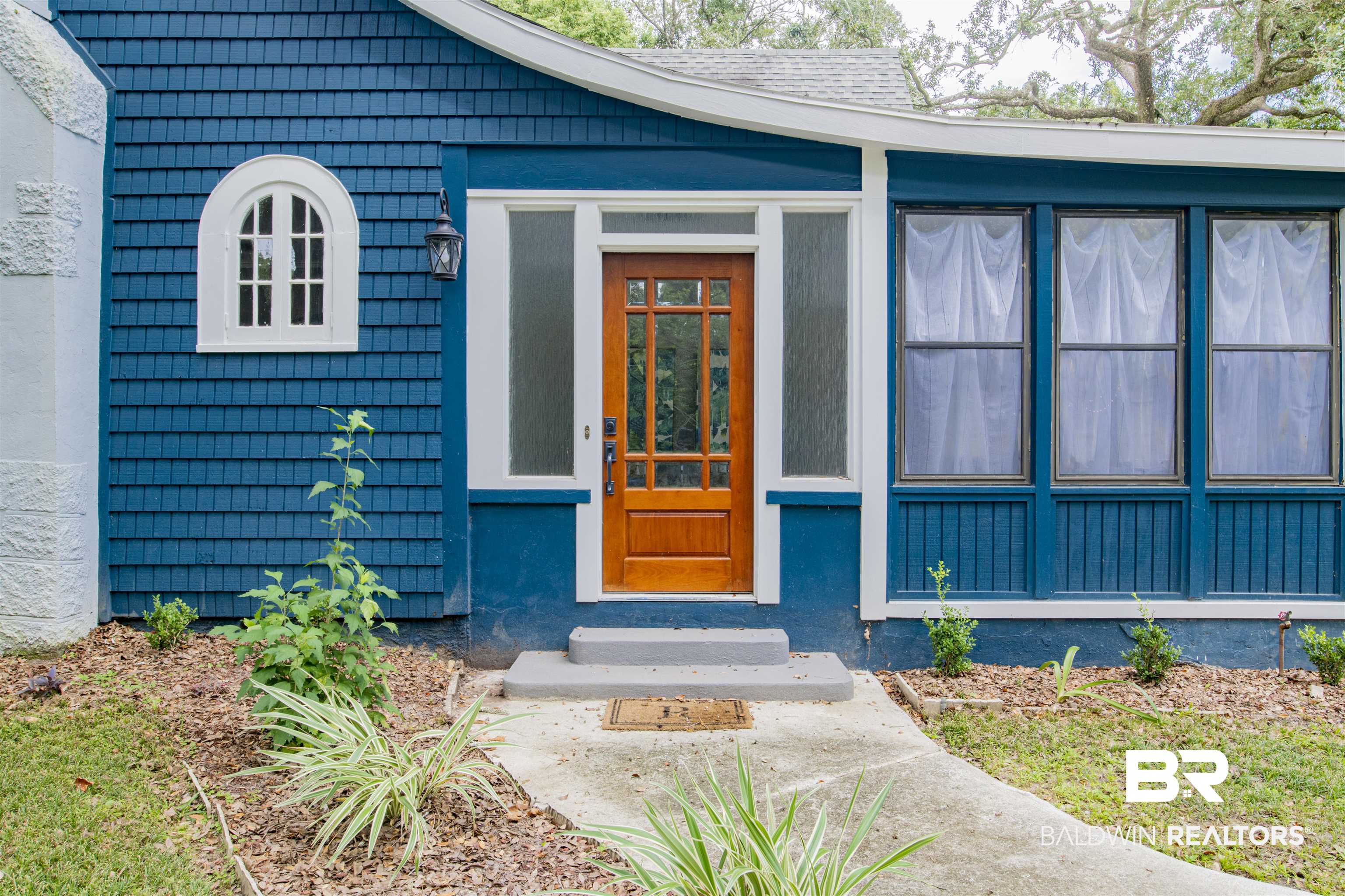 155 Mohawk Street Mobile, AL 36606 - Photo 3 of 18
