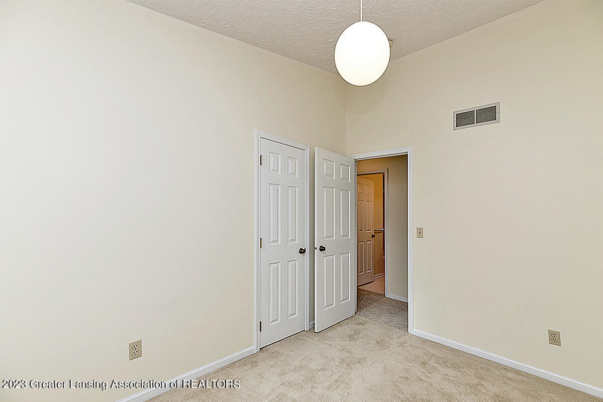 1191 East State Road Lansing, MI 48906 - Photo 17 of 27 _DSC8249