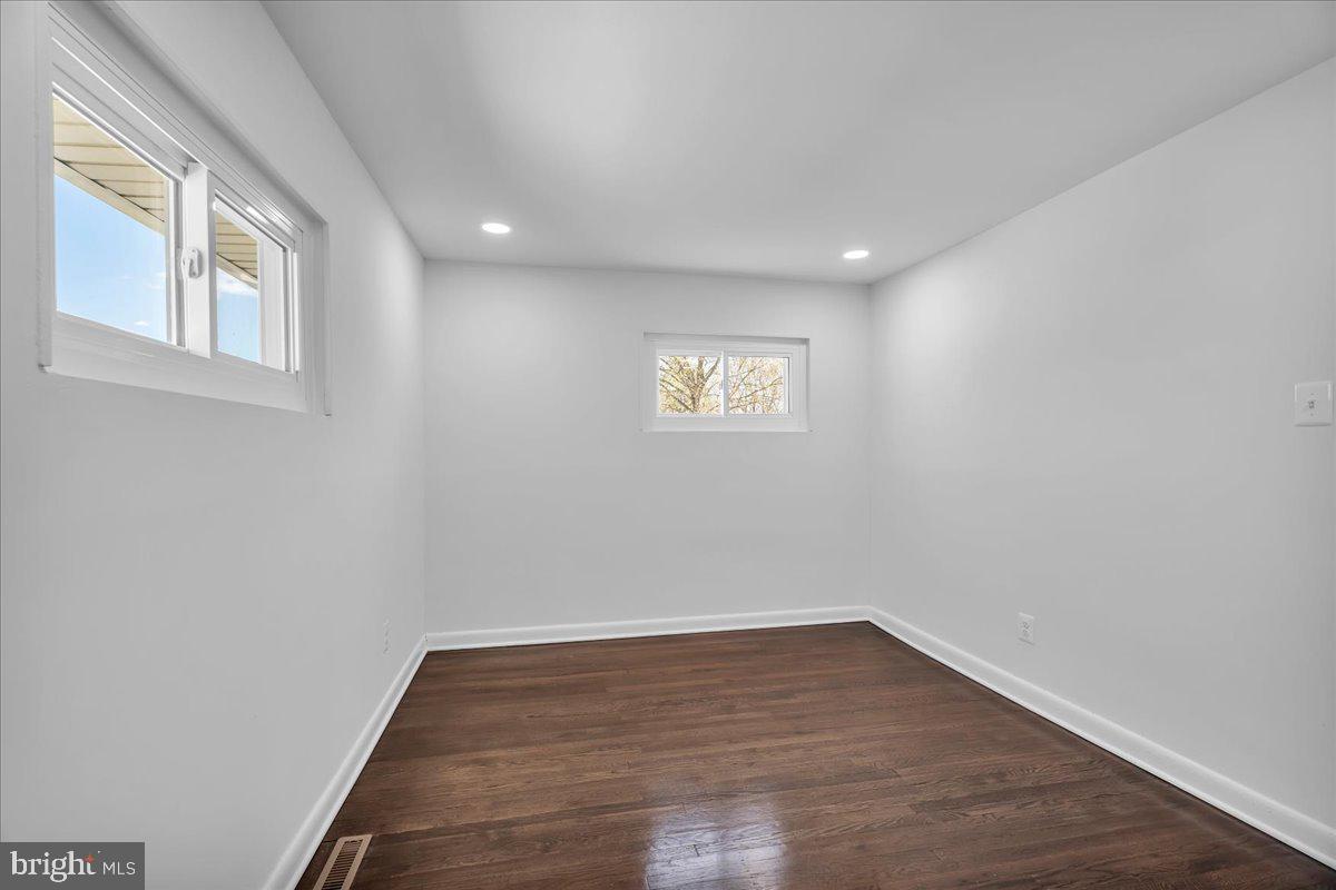 328 Keller Road Glendora, NJ 08029 - Photo 13 of 25 Bright and airy blank canvas space.
