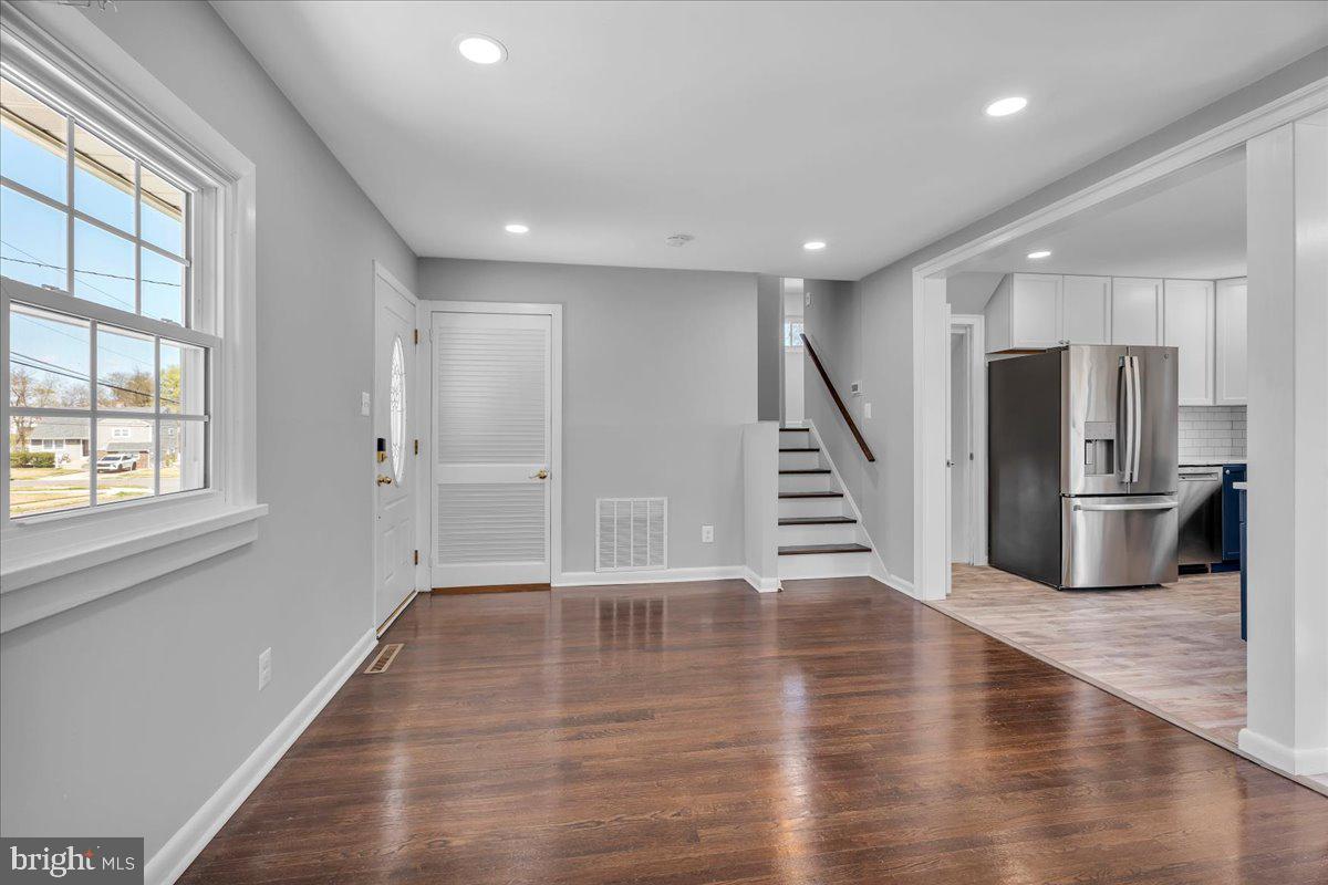 328 Keller Road Glendora, NJ 08029 - Photo 7 of 25 Bright and airy open space awaits.