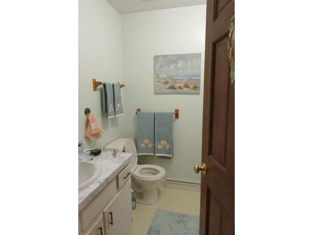 118 Wonder Valley Road Bristol, TN 37620 - Photo 14 of 36 Bath
