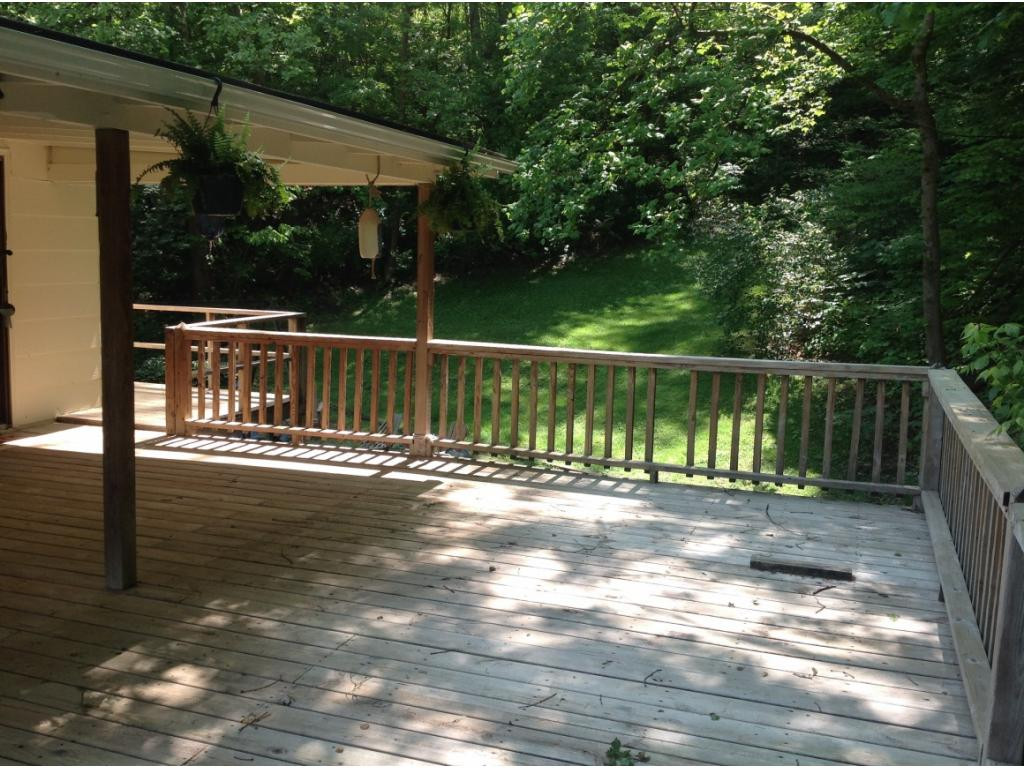 118 Wonder Valley Road Bristol, TN 37620 - Photo 8 of 36 Carports to Backyard