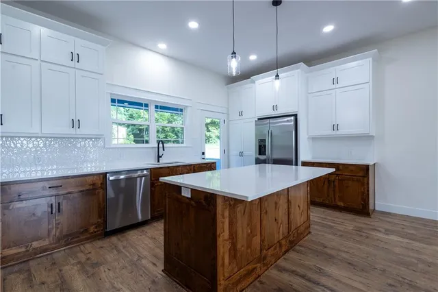 $354,900 | 14126 Timber Court, Helena, MO 64459