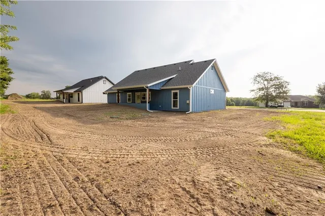 $354,900 | 14126 Timber Court, Helena, MO 64459