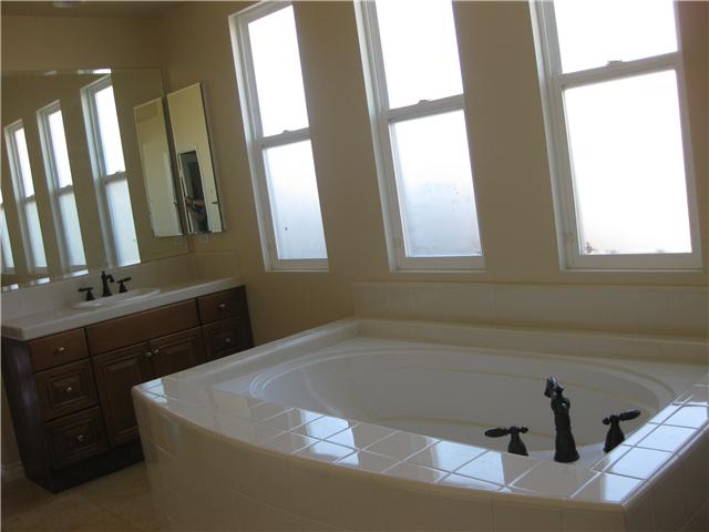 1883 Lagrange Road Chula Vista, CA 91913 - Photo 10 of 19 Gallery Image 10