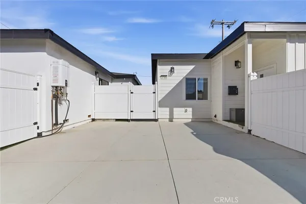 $1,891,100 | 3778-3780 Artesia Boulevard, Torrance, CA 90504