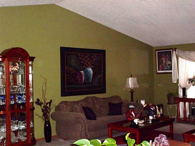3307 Retriever Road Columbus, OH 43232 - Photo 6 of 18 Gallery Image 6