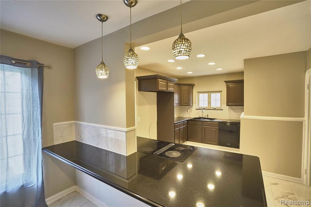 1430 Devonshire Road Grosse Pointe Park, MI 48230 - Photo 29 of 85