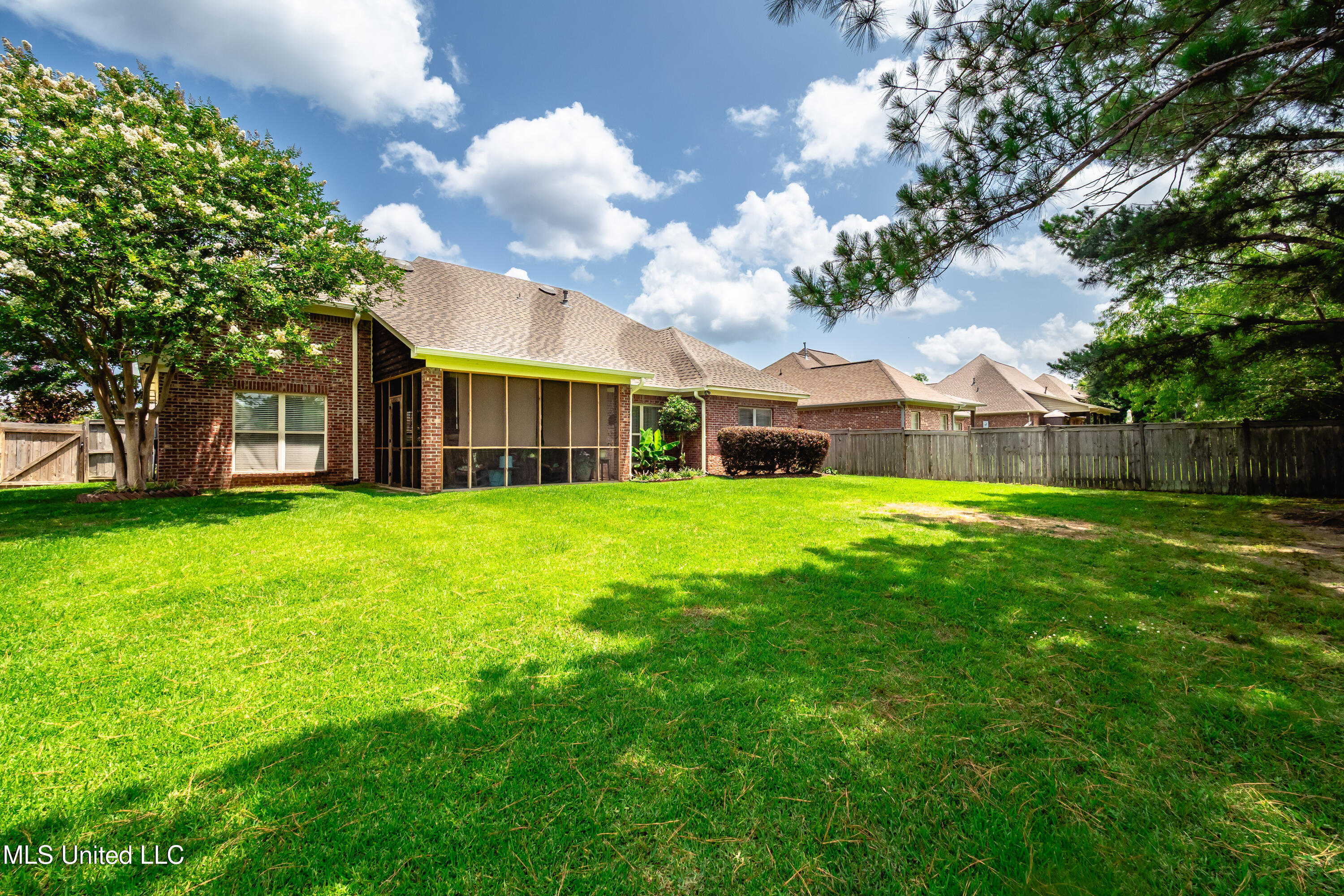 704 Tortoise Ridge Brandon, MS 39047 - Photo 38 of 40 P6040075