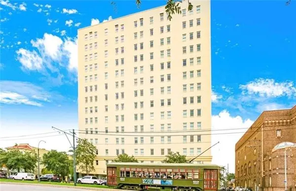 $1,600 | 1205 St Charles Avenue, Unit 209, New Orleans, LA 70130