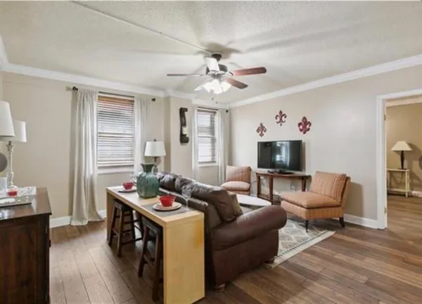 $1,600 | 1205 St Charles Avenue, Unit 209, New Orleans, LA 70130