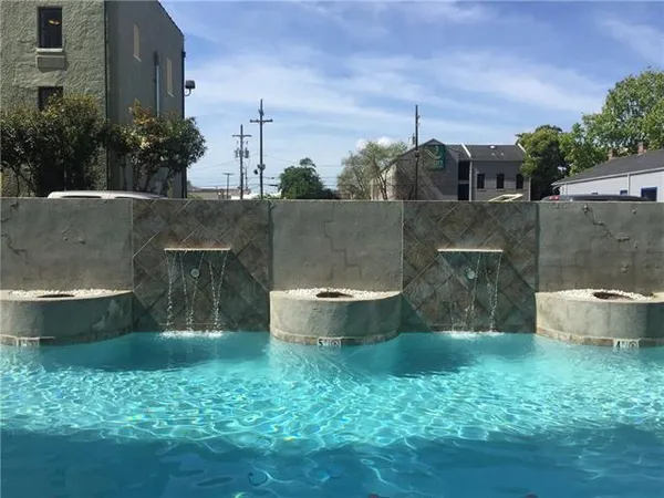 $1,600 | 1205 St Charles Avenue, Unit 209, New Orleans, LA 70130