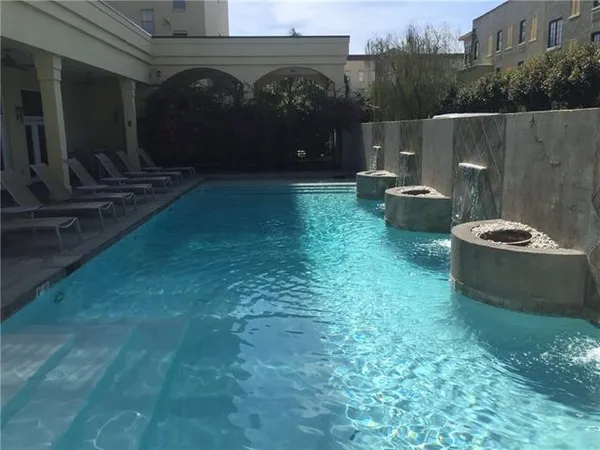 $1,600 | 1205 St Charles Avenue, Unit 209, New Orleans, LA 70130