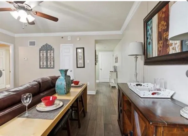 $1,600 | 1205 St Charles Avenue, Unit 209, New Orleans, LA 70130