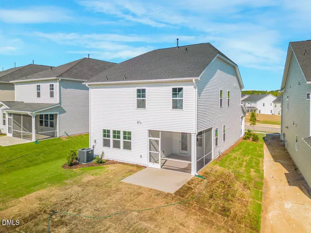 $2,390 | 348 Canyon Gap Way, Raleigh, NC 27610