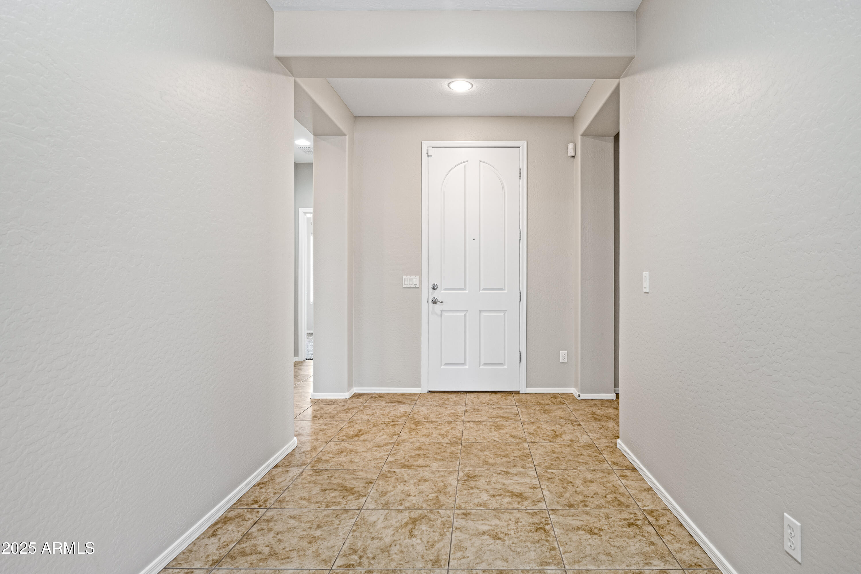 5416 West Beverly Road Laveen, AZ 85339 - Photo 7 of 41 a view of room