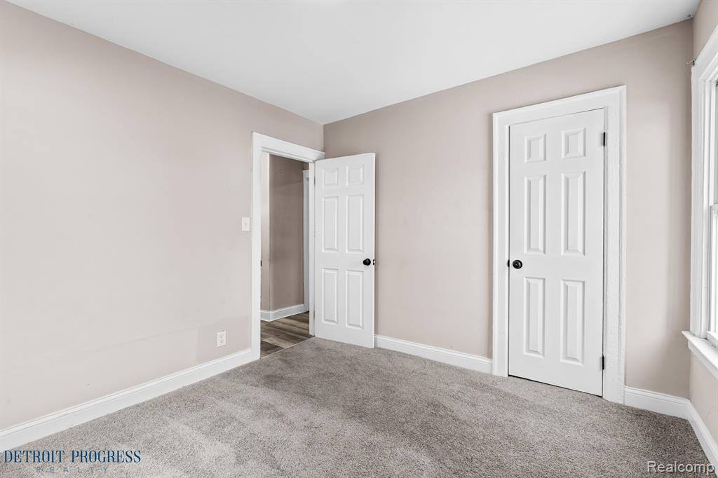 15420 Appoline Street Detroit, MI 48227 - Photo 11 of 45
