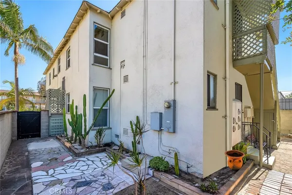$1,750,000 | 2363 Torrance Boulevard, Torrance, CA 90501