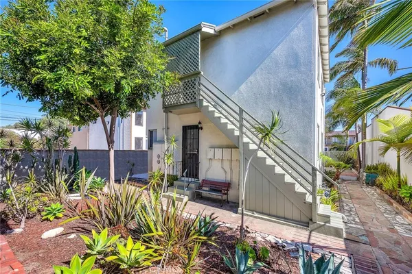 $1,750,000 | 2363 Torrance Boulevard, Torrance, CA 90501
