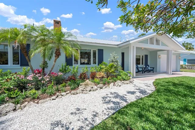 $1,649,000 | 204 75th Street, Holmes Beach, FL 34217