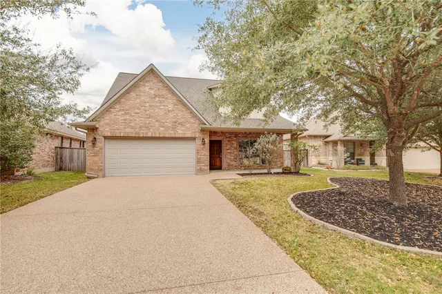 $354,900 | 2204 Carlisle Court, College Station, TX 77845