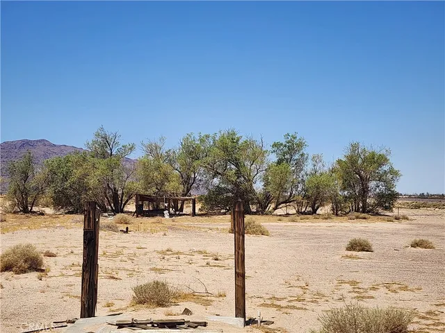 $200,000 | 31312 Fort Cady Road, Newberry Springs, CA 92365