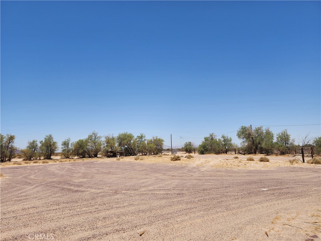 31312 Fort Cady Road Newberry Springs, CA 92365 - Photo 2 of 18