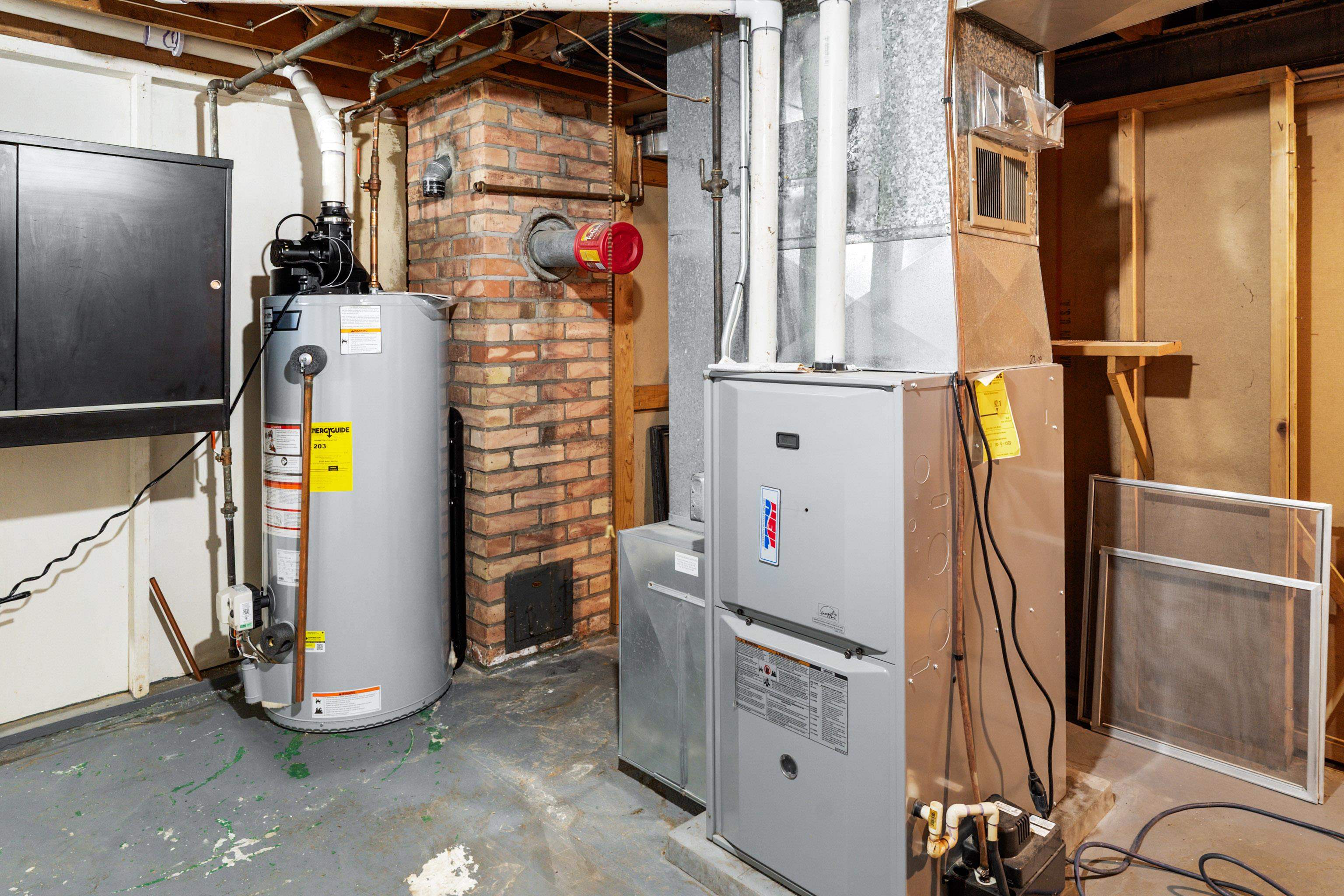 4621 Oneida Street Duluth, MN 55804 - Photo 34 of 47 Utilities featuring water heater and heating unit