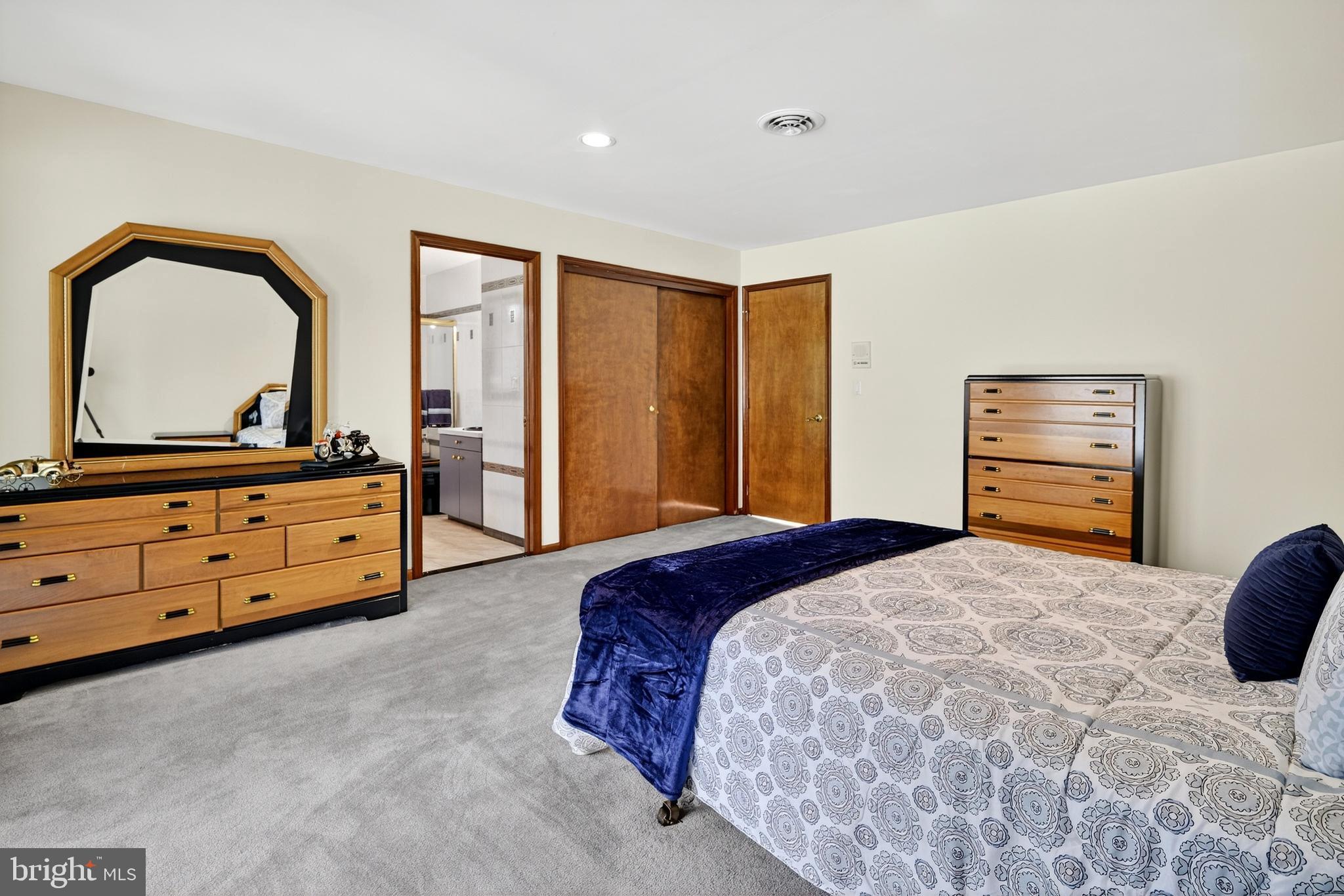 16 Benedek Road Princeton, NJ 08540 - Photo 40 of 60 a bedroom with a bed and a dresser