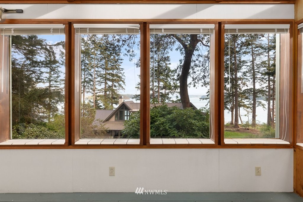 6907 Salmon Beach Road Anacortes, WA 98221 - Photo 23 of 40