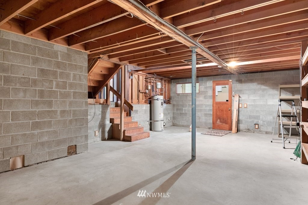 6907 Salmon Beach Road Anacortes, WA 98221 - Photo 31 of 40