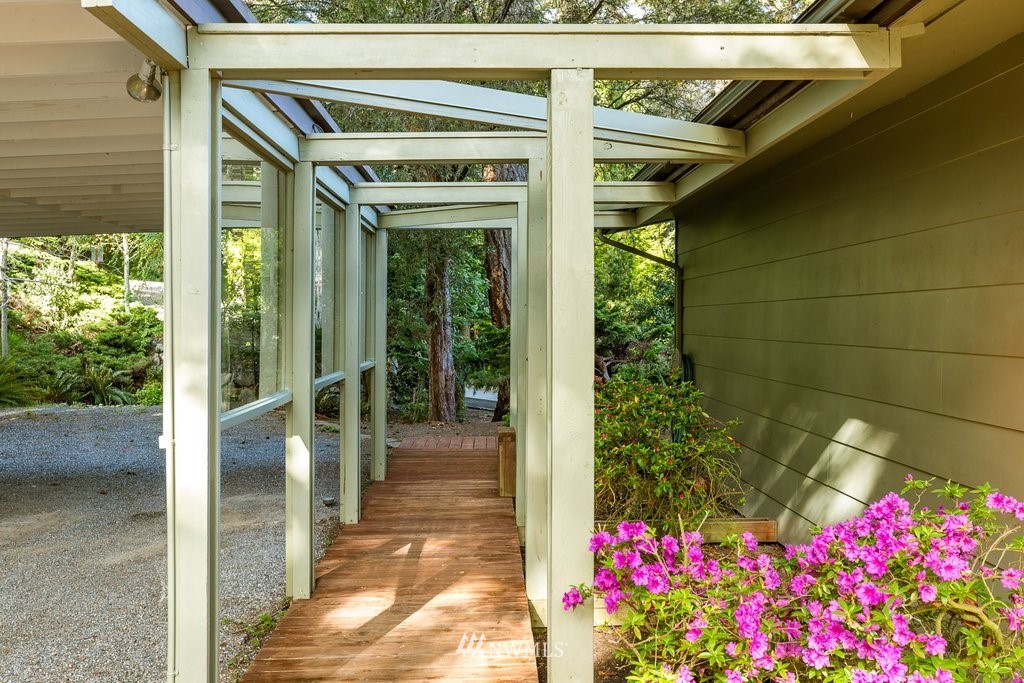 6907 Salmon Beach Road Anacortes, WA 98221 - Photo 34 of 40