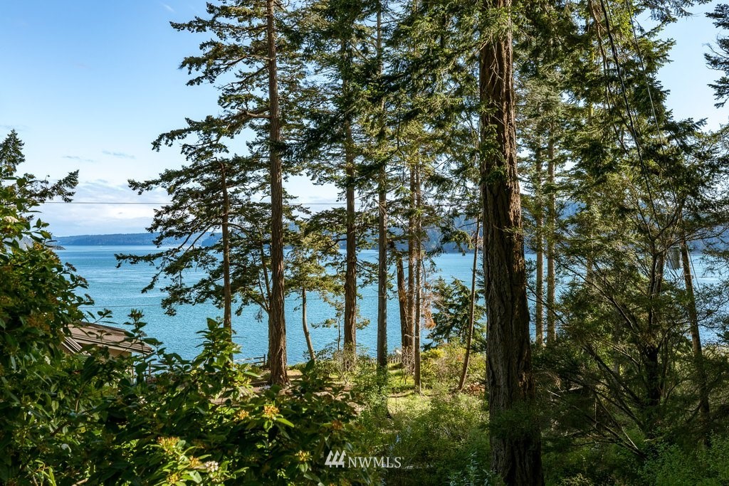 6907 Salmon Beach Road Anacortes, WA 98221 - Photo 35 of 40