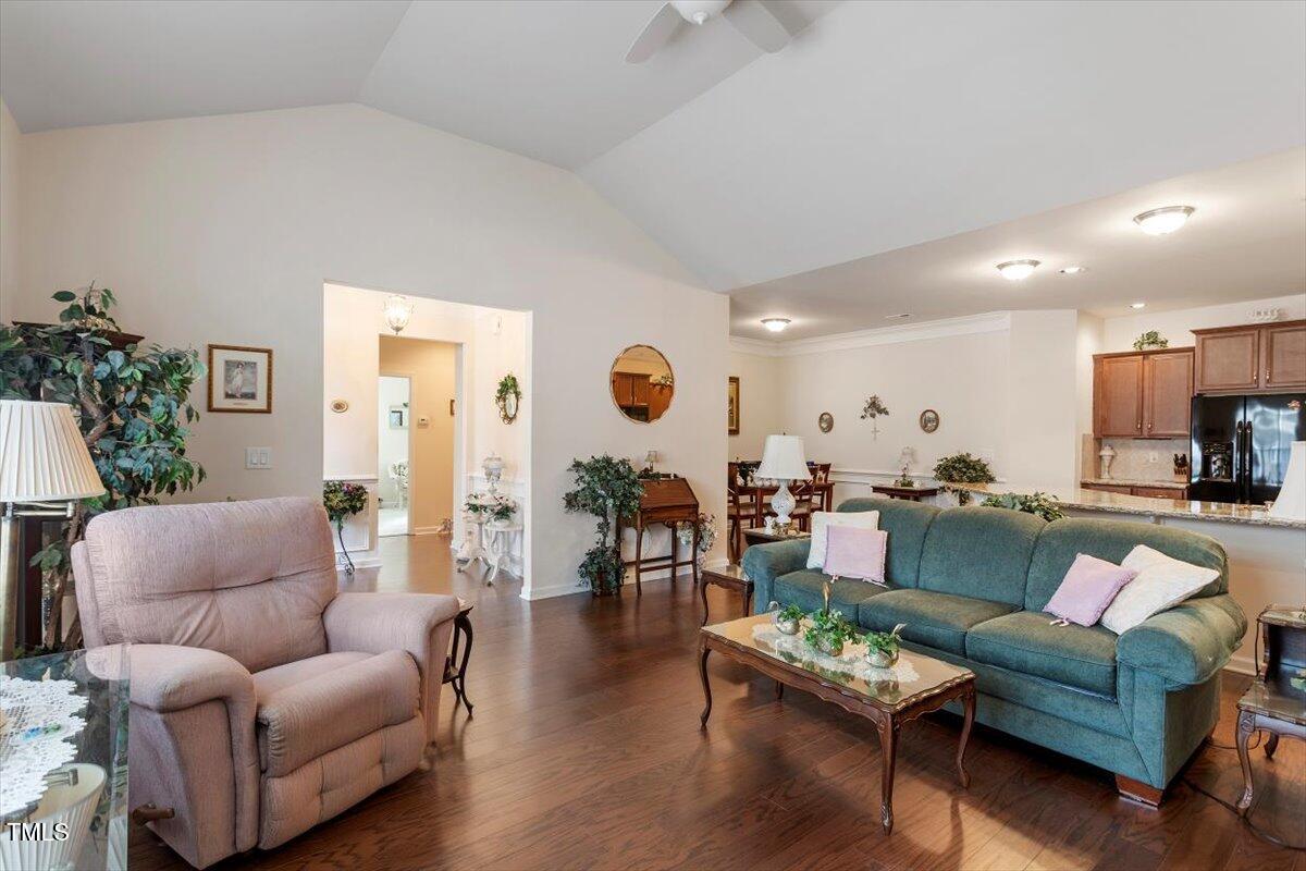08-4712 Bright Pebble Court [2048841]_08