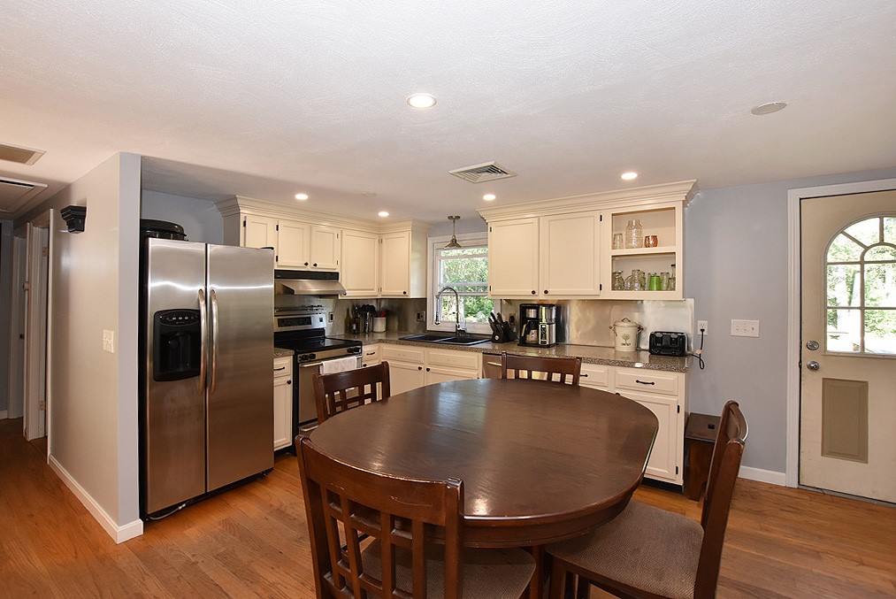 24 Read School House Road Coventry, RI 02816 - Photo 2 of 14