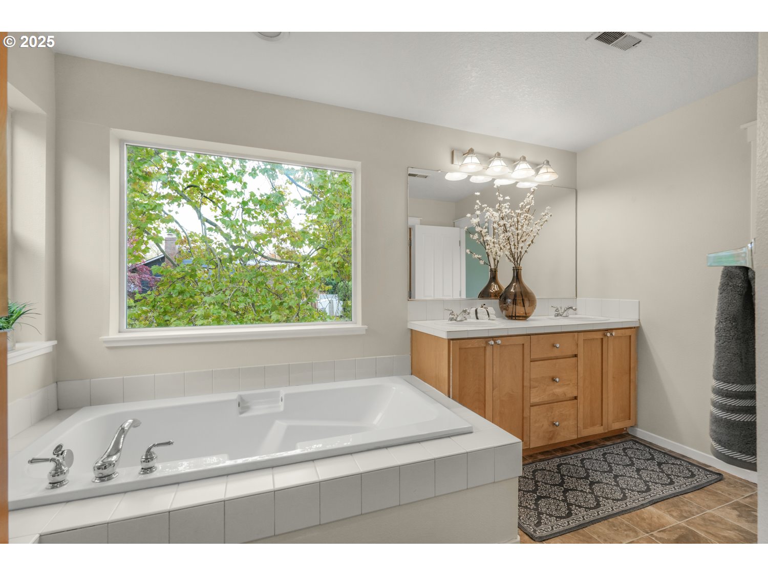 20591 Southwest Ravenswood Street Beaverton, OR 97078 - Photo 22 of 31