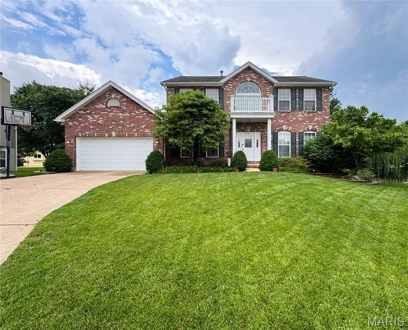 $595,000 | 219 Braddock Way, St. Peters, MO 63376