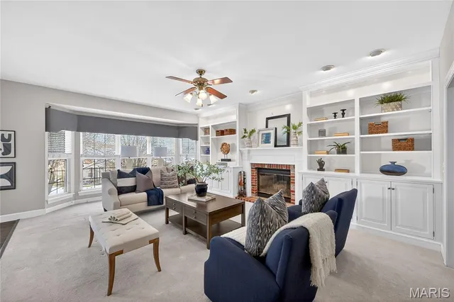 $595,000 | 219 Braddock Way, St. Peters, MO 63376