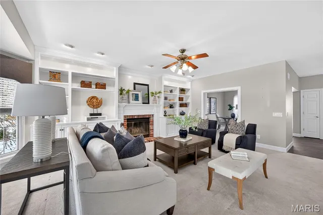 $595,000 | 219 Braddock Way, St. Peters, MO 63376