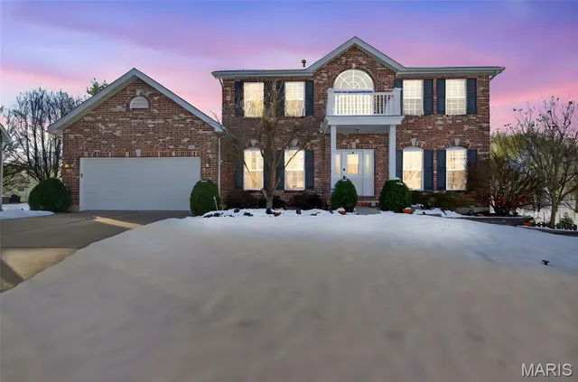 $595,000 | 219 Braddock Way, St. Peters, MO 63376