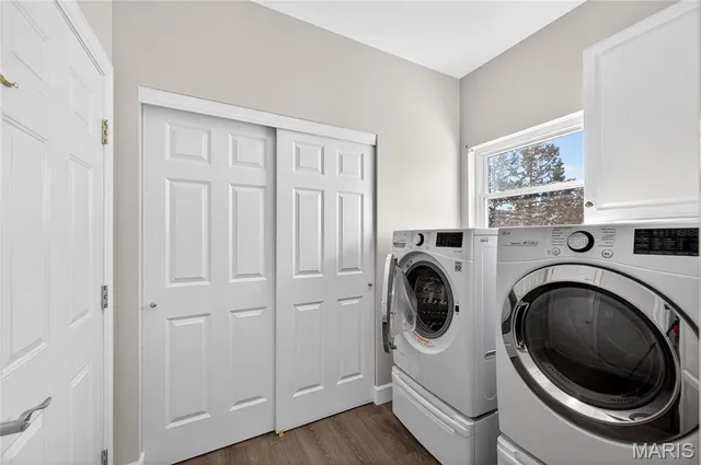 $595,000 | 219 Braddock Way, St. Peters, MO 63376