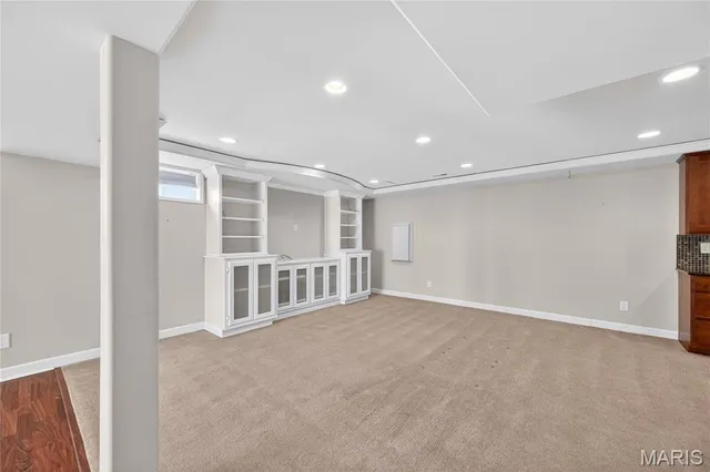 $595,000 | 219 Braddock Way, St. Peters, MO 63376