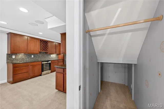 $595,000 | 219 Braddock Way, St. Peters, MO 63376