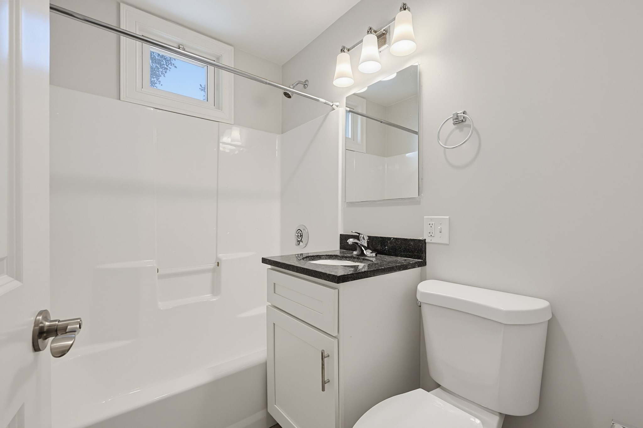 91 Verndale Street Brookline, MA 02446 - Photo 28 of 41 Gallery Image 28