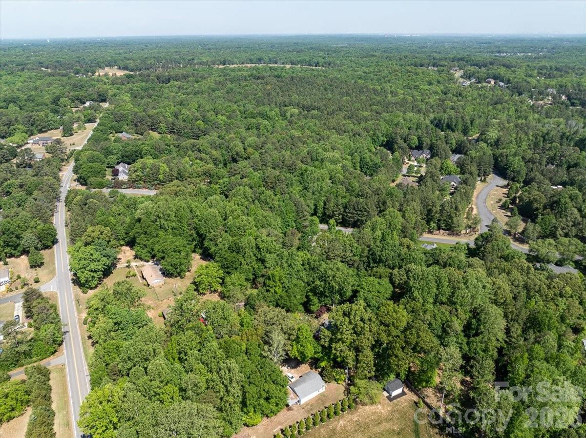 2586 Holbrook Road Fort Mill, SC 29715 - Photo 9 of 24 Gallery Image 9